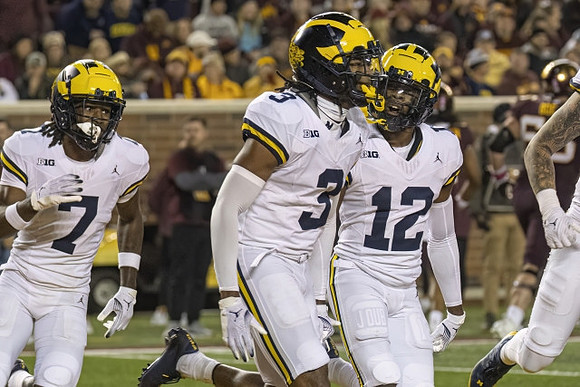 Makari Paige (7), Keon Sabb (3), and Josh Wallace (12)