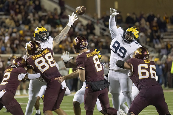 Braiden McGregor (17) and Cam Goode (99)