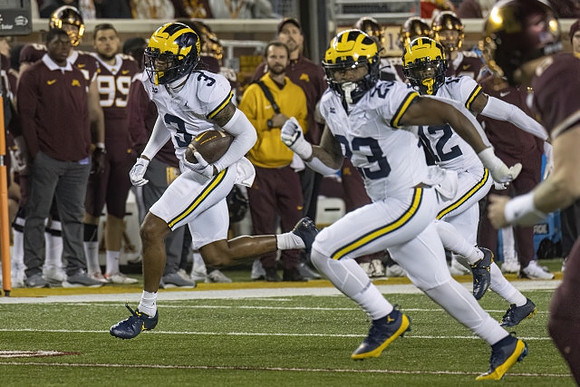 Keon Sabb (3), Michael Barrett (23), and Josh Wallace (12)