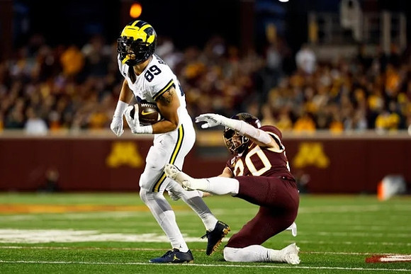 AJ Barner (89)