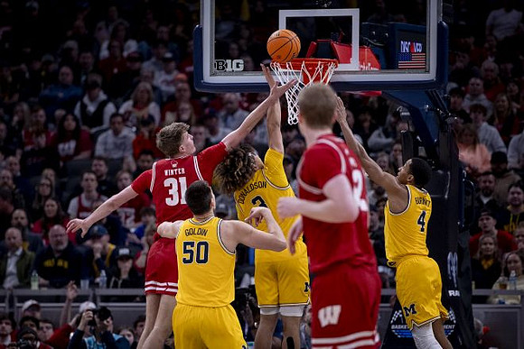 Vladislav Goldin (50), Tre Donaldson (3), and Nimari Burnett (4)