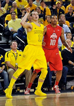 Nik Stauskas (11)