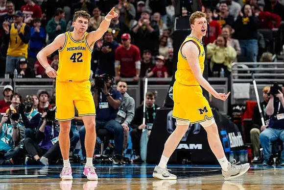 Will Tschetter (42) and Danny Wolf (1)