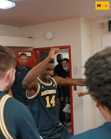 Moussa Diabate (14) and Juwan Howard