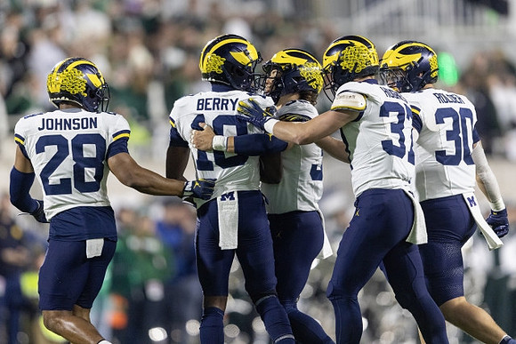 Quinten Johnson (28), Zeke Berry (10), Caden Kolesar (35), Tyler McLaurin (27), and Jimmy Rolder (30)