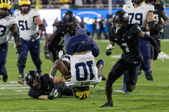 Greg Crippen (51), Alex Orji (10), and Jeffrey Persi (79)