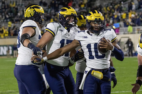 Marlin Klein (17) and Alex Orji (10)