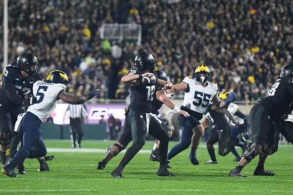 Josaiah Stewart (5) and Mason Graham (55)