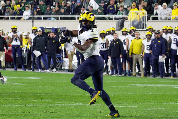 Donovan Edwards (7)