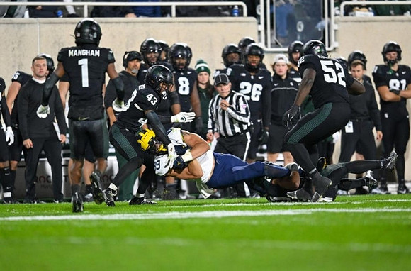 AJ Barner (89)