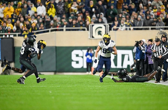 AJ Barner (89)