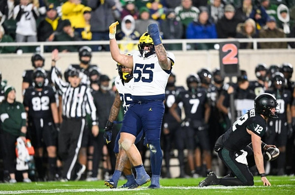 Junior Colson (25) and Mason Graham (55)