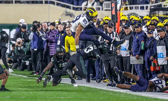 AJ Barner (89)