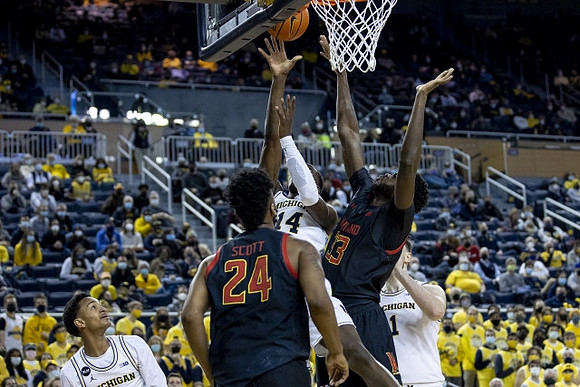Kobe Bufkin (2), Moussa Diabate (14), and Hunter Dickinson (1)