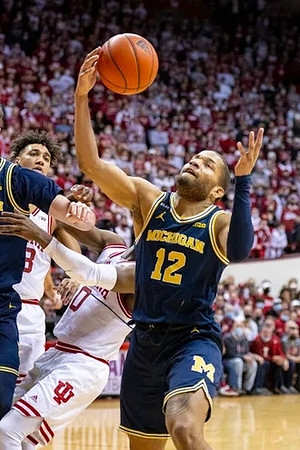 DeVante' Jones (12)