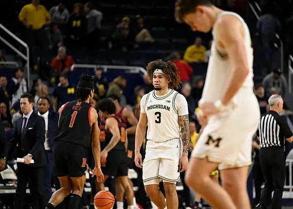 Tre Donaldson (3) and Will Tschetter (42)