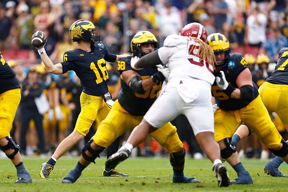 Davis Warren (16), Giovanni El-Hadi (58), and Greg Crippen (51)