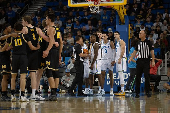Rubin Jones (15), Justin Pippen (10), Danny Wolf (1), Sam Walters (24), and Vladislav Goldin (50)
