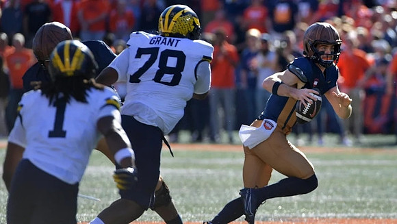 Jaishawn Barham (1) and Kenneth Grant (78)