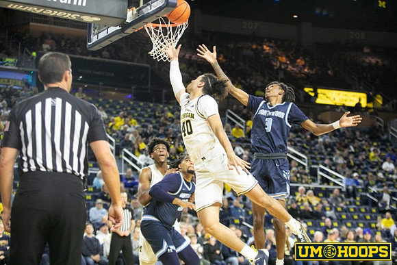 George Washington III (40) and Tarris Reed Jr. (32)
