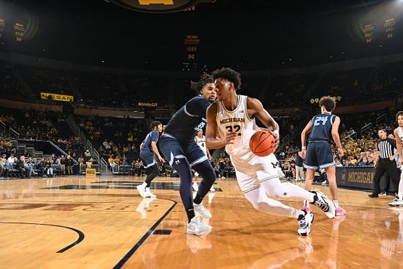Tarris Reed Jr. (32)