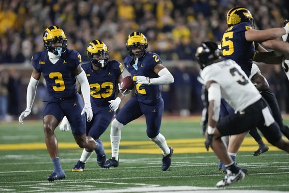 Keon Sabb (3), Michael Barrett (23), Will Johnson (2), and Mason Graham (55)