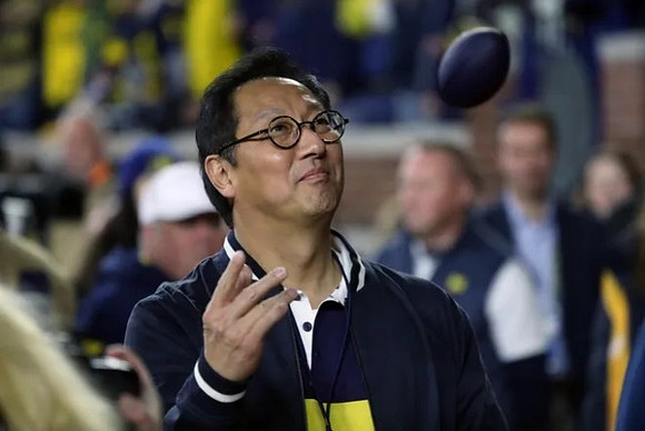 UofM Presdent Santo Ono