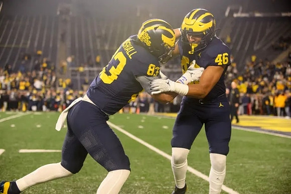 Zack Marshall (83) and Brandon Mann (46)