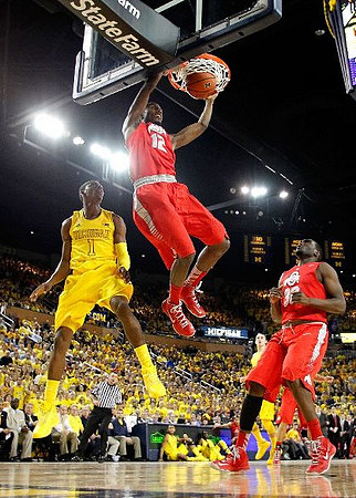 Glenn Robinson III (1) and Nik Stauskas (11)