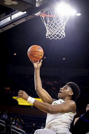 Tarris Reed Jr. (32)