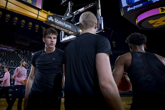 Will Tschetter (42), Youssef Khayat (24), Jace Howard (25), and Hunter Dickinson (1)