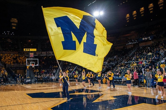 Michigan Cheerleaders