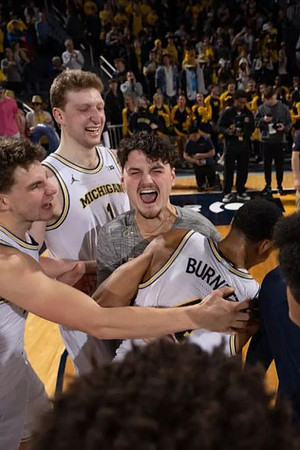 Will Tschetter (42), Danny Wolf (1), Ian Burns (14), and Nimari Burnett (4)