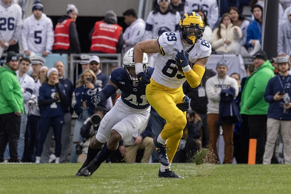 AJ Barner (89)