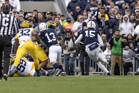 Jaylen Harrell (32) and Mason Graham (55)