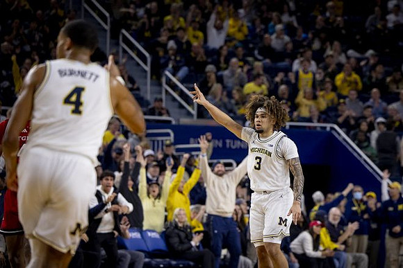 Nimari Burnett (4) and Tre Donaldson (3)