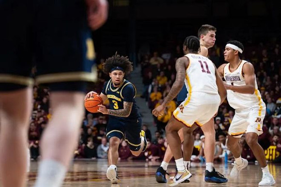 Tre Donaldson (3) and Will Tschetter (42)