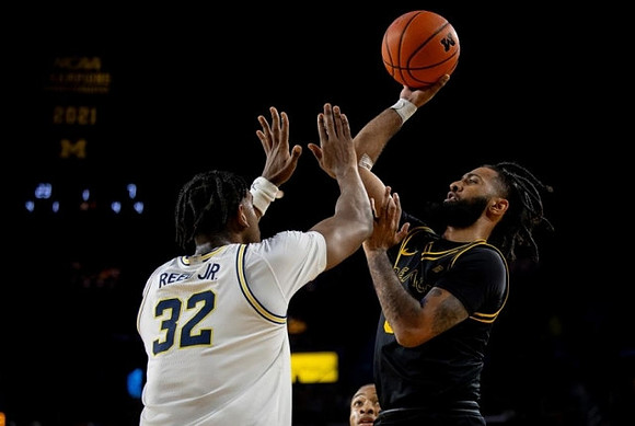 Tarris Reed Jr. (32)