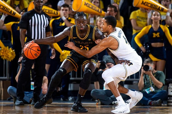 Nimari Burnett (4)