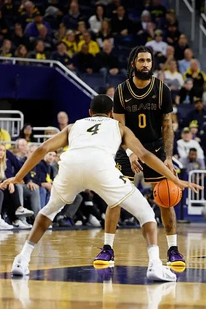 Nimari Burnett (4)
