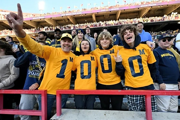 Michigan Fans and 1000th Win