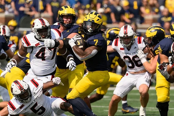 Donovan Edwards (7)
