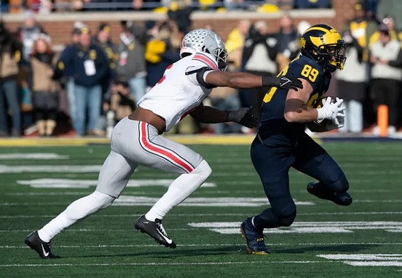 AJ Barner (89)