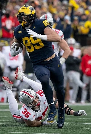 AJ Barner (89)