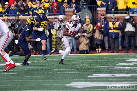 Rod Moore (9) and Mason Graham (55)