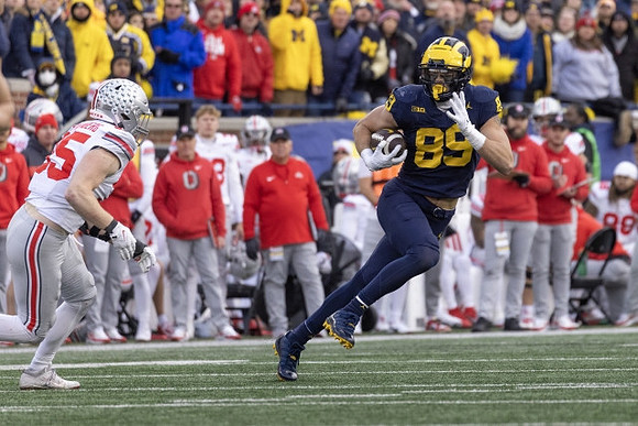 AJ Barner (89)