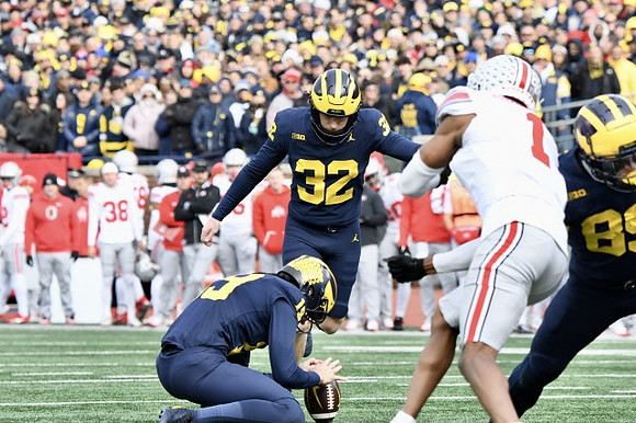 Tommy Doman (19), James Turner (32), and AJ Barner (89)