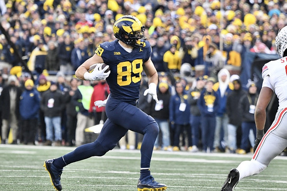 AJ Barner (89)