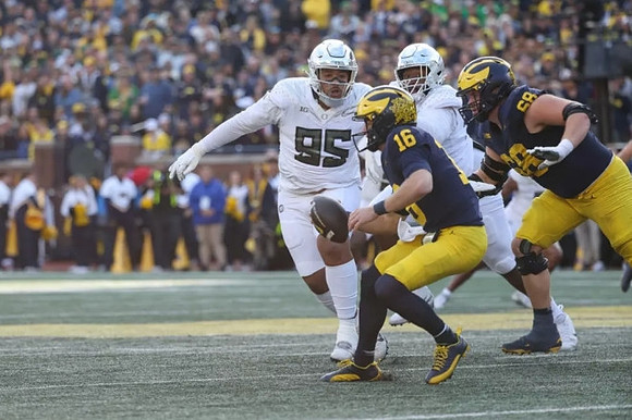 Davis Warren (16) and Josh Priebe (68)
