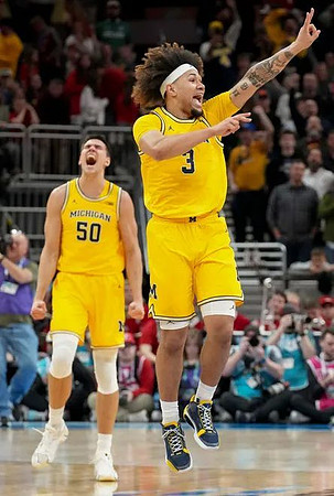 Vladislav Goldin (50) and Tre Donaldson (3)